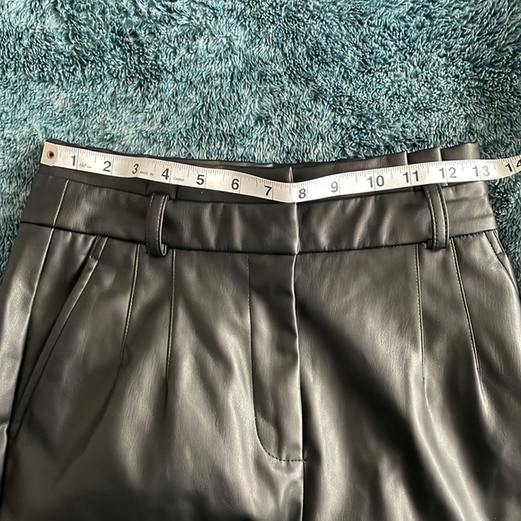 Pleather black midi skirt with belt - Picture 5 of 5